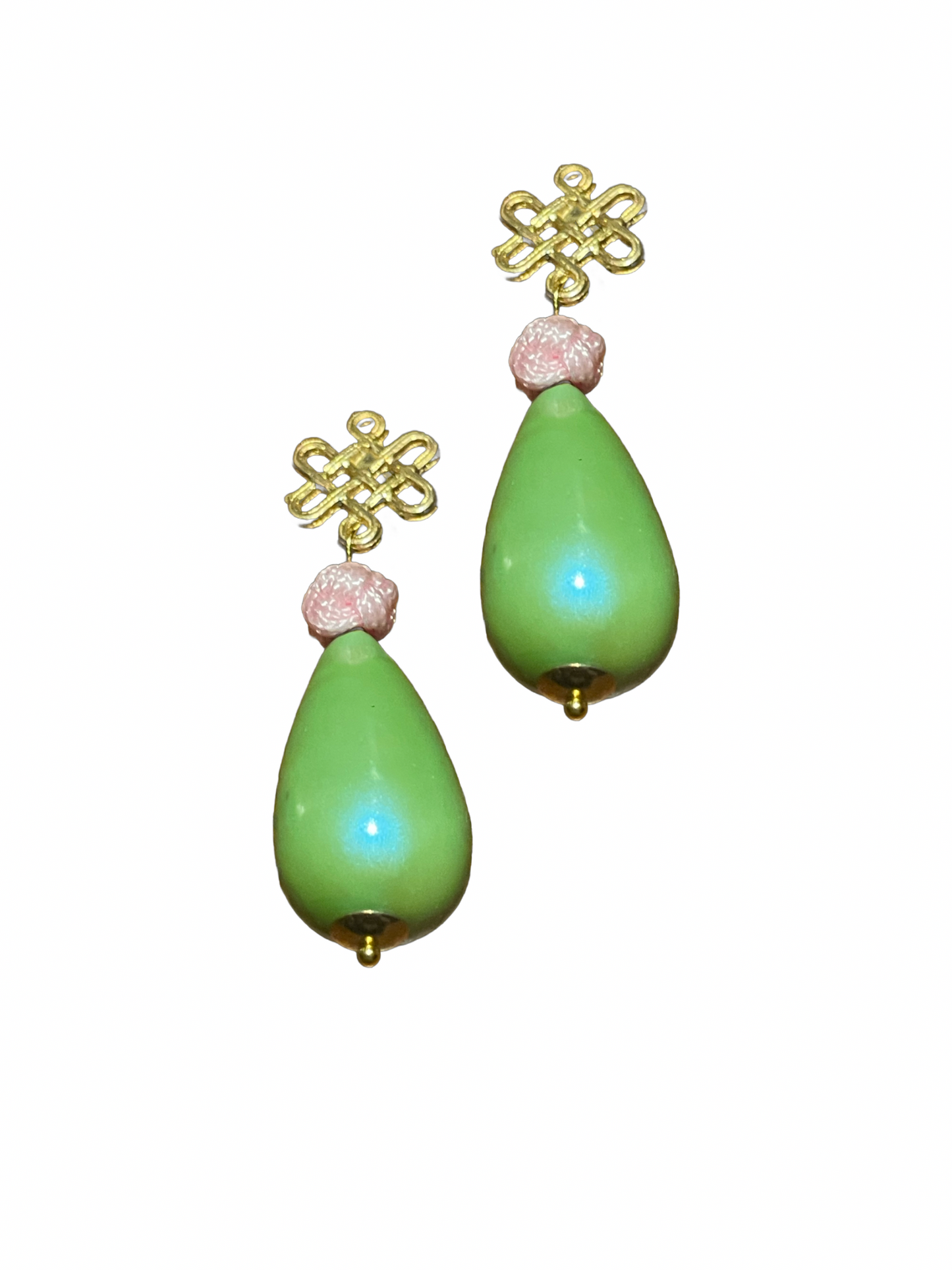 Kleine grüne mit kleinem Knoten
