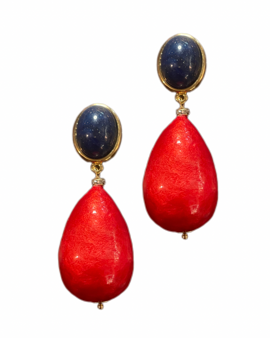 Rote Nuvola mit blauen Cabouchon