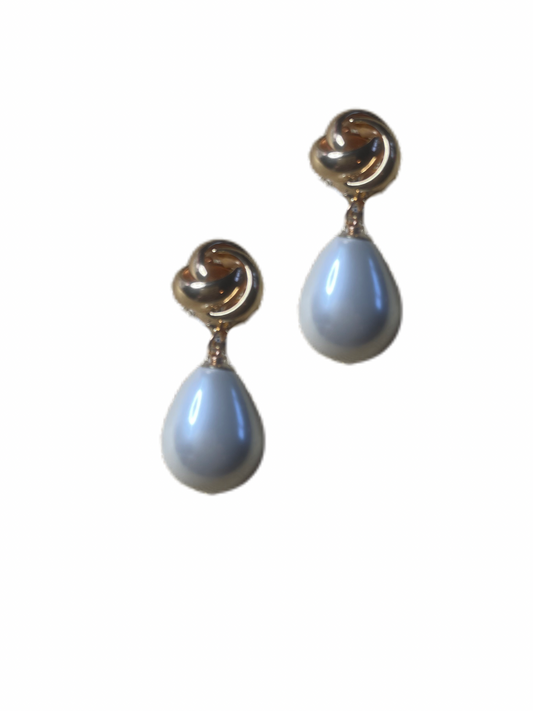 Knoten mit Perle