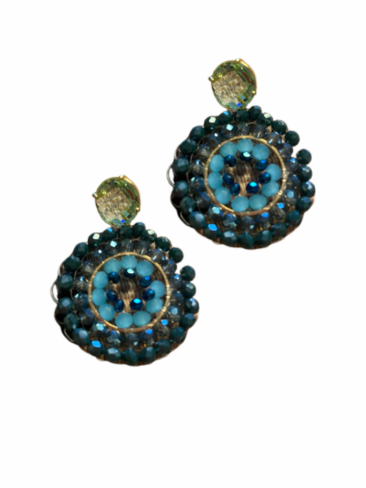 Inca mit blauen Kristallen