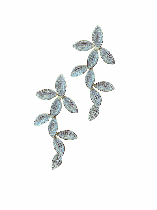 Goldene Blätterranke mit Zirkonen